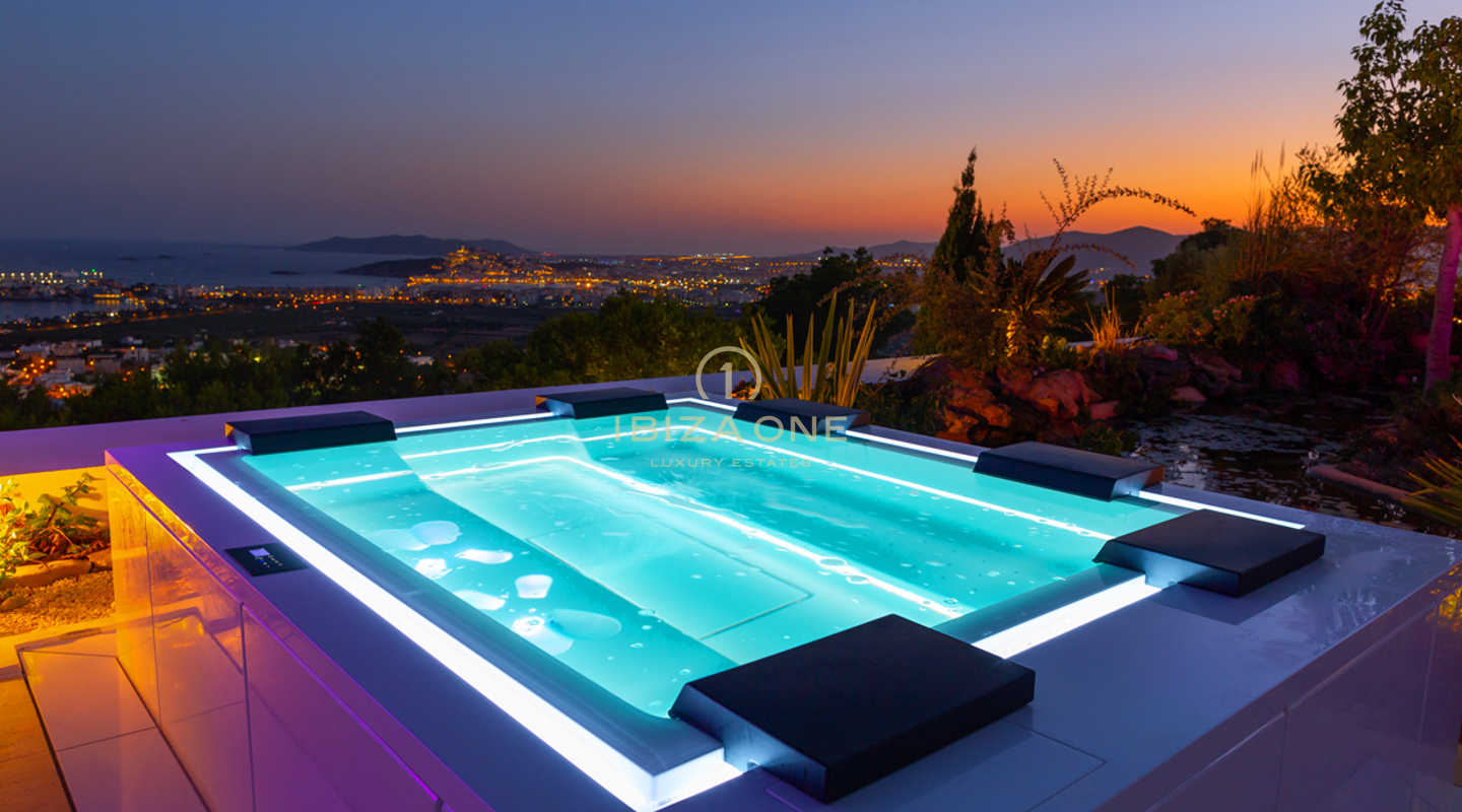 Mirage Ibiza - La mejor propiedad en Can Rimbau y cerca de Ibiza - Casa de lujo en alquiler - 3 piscinas exteriores climatizadas + jacuzzi en alquiler, Ibiza