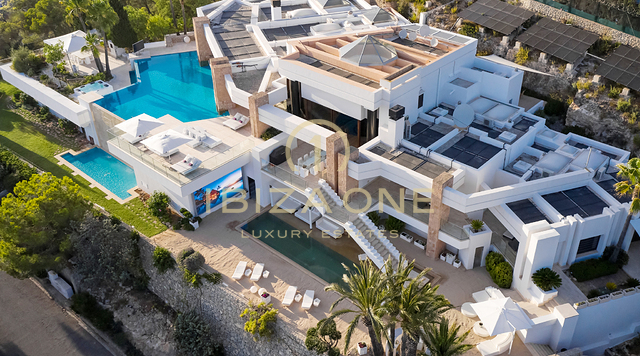 Mirage Ibiza - Лучшая недвижимость в Кан-Римбау и недалеко от Ибицы - Роскошный дом в аренду - 3 подогреваемых открытых бассейна + джакузи в аренду, Ибица