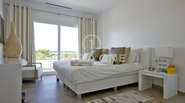 Villa de lujo y moderna con casa de invitados en Cala Jondal, a 5 minutos del Blue Marlin en alquiler, Ibiza - Villa de lujo y moderna con casa de invitados en Cala Jondal, a 5 minutos del Blue Marlin en venta, Ibiza