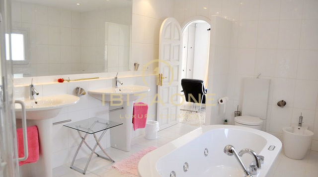 Luxe en ruime woning met prachtig volledig zeezicht te koop, Ibiza - Luxe en ruime woning met prachtig volledig zeezicht te huur, Ibiza