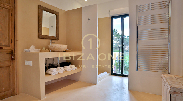 Rappresentativa villa di lusso e accogliente in affitto, Ibiza - Rappresentativa villa di lusso e accogliente in vendita, Ibiza