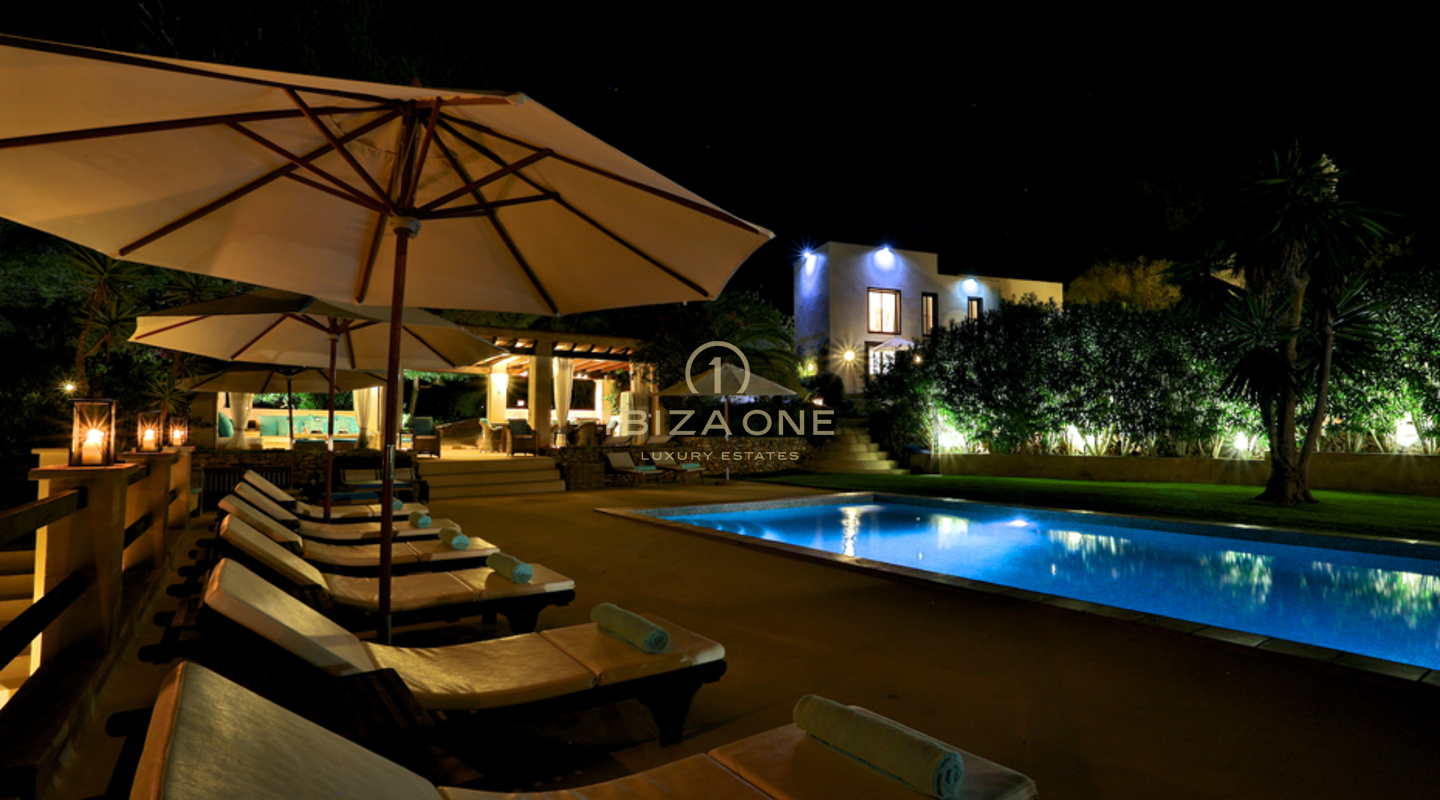 Villa representativa de lujo y acogedora en alquiler, Ibiza - Villa representativa de lujo y acogedora en venta, Ibiza