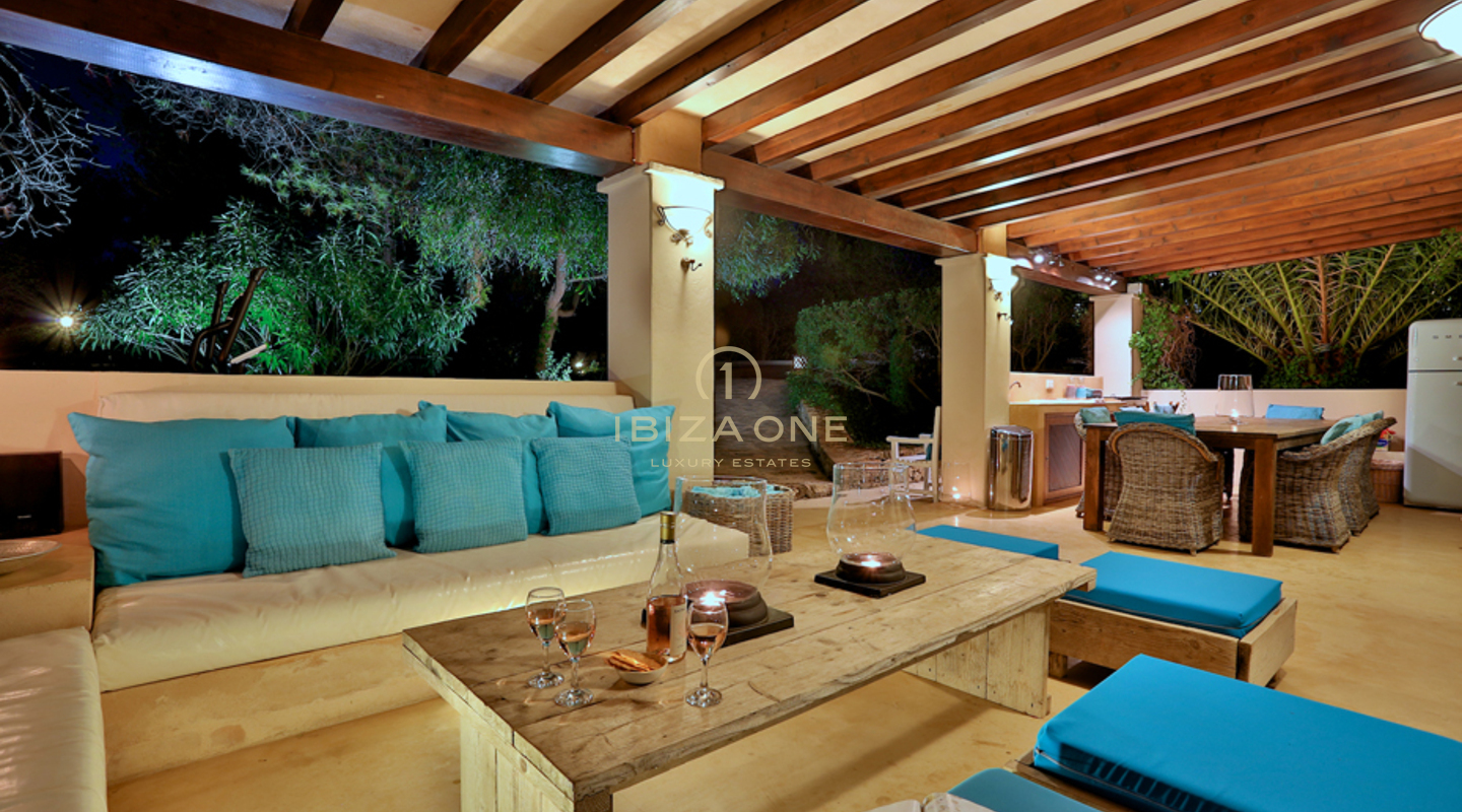 Villa representativa de lujo y acogedora en alquiler, Ibiza - Villa representativa de lujo y acogedora en venta, Ibiza