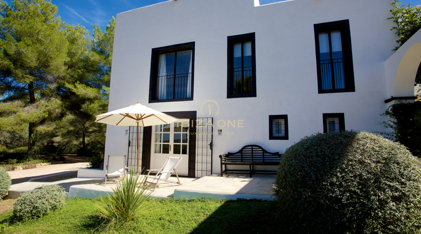 Rappresentativa villa di lusso e accogliente in affitto, Ibiza - Rappresentativa villa di lusso e accogliente in vendita, Ibiza