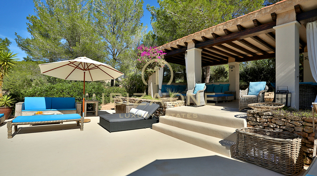 Villa representativa de lujo y acogedora en alquiler, Ibiza - Villa representativa de lujo y acogedora en venta, Ibiza