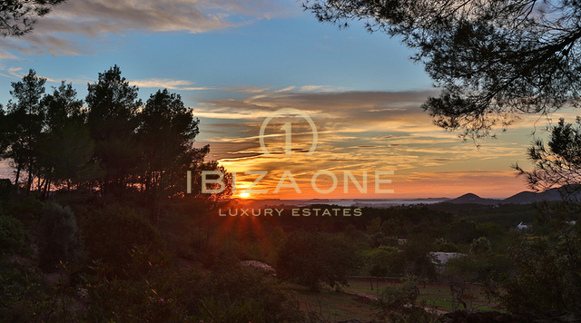 Villa representativa de lujo y acogedora en alquiler, Ibiza - Villa representativa de lujo y acogedora en venta, Ibiza