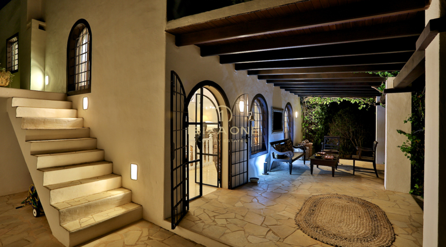 Villa representativa de lujo y acogedora en alquiler, Ibiza - Villa representativa de lujo y acogedora en venta, Ibiza