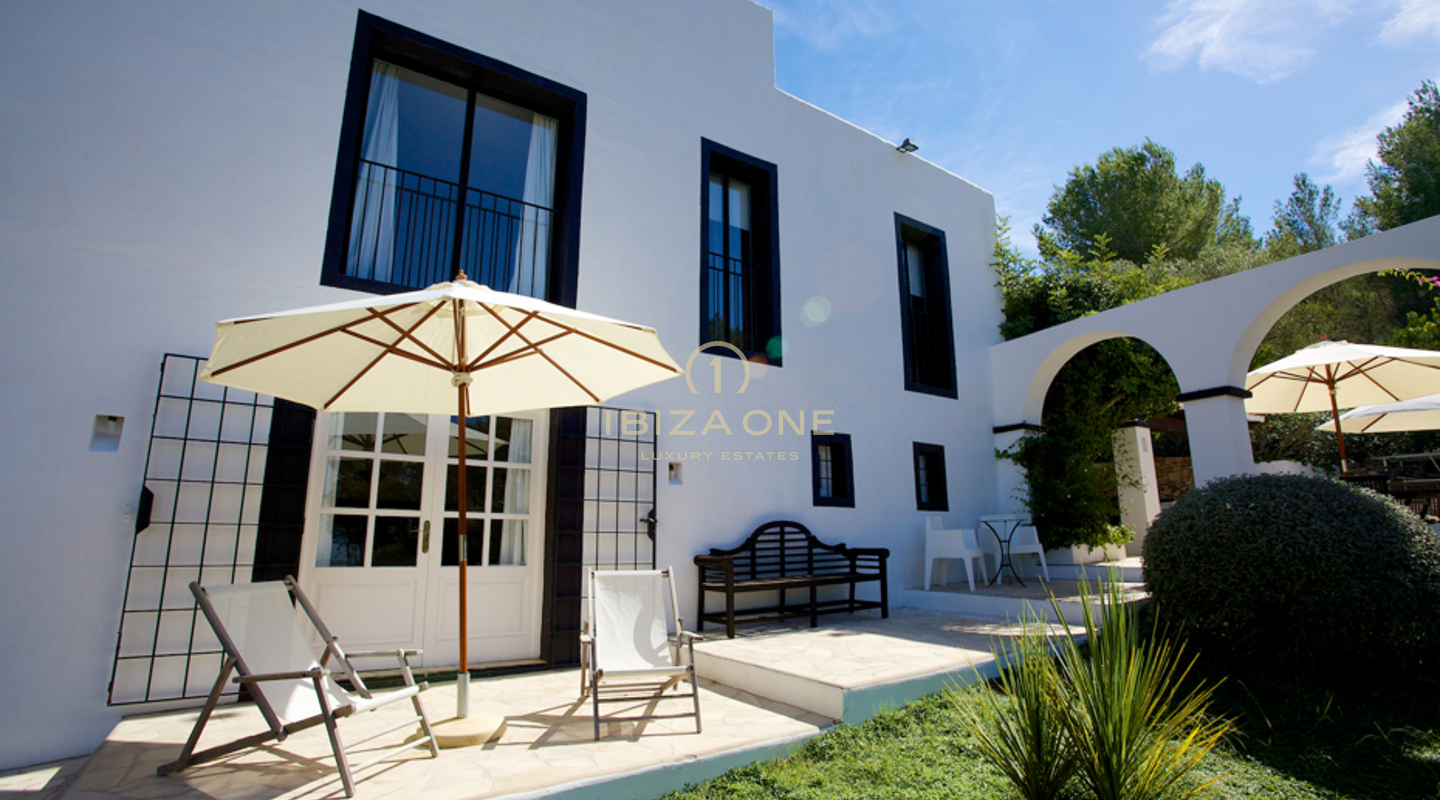 Villa representativa de lujo y acogedora en alquiler, Ibiza - Villa representativa de lujo y acogedora en venta, Ibiza
