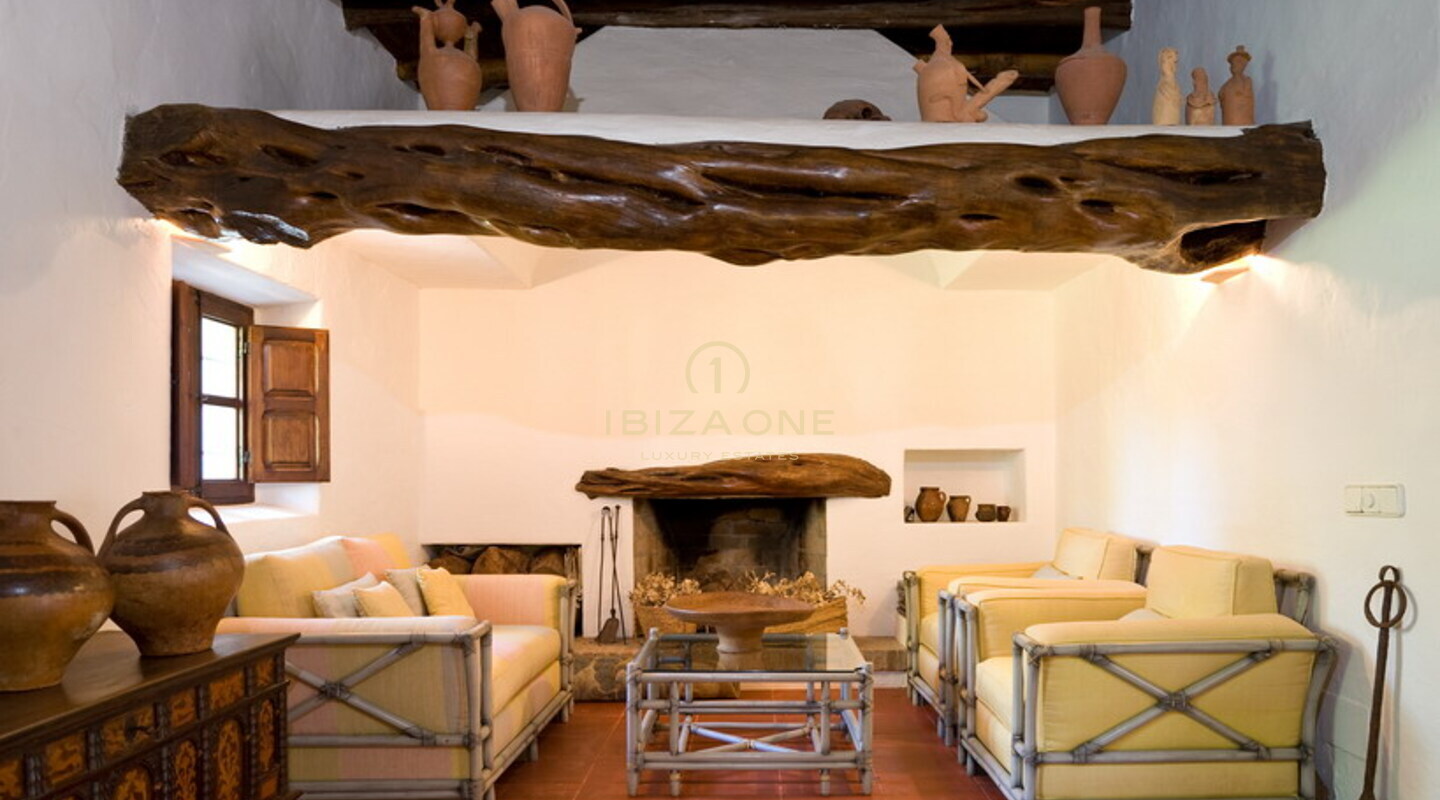 Luxuriöses und schönes Anwesen mit originaler Finca in der Nähe von Sta. Gertrudis zu verkaufen, Ibiza - Luxuriöses und schönes Anwesen mit originaler Finca in der Nähe von Sta. Gertrudis zu vermieten, Ibiza