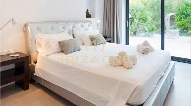 Luxuriöse und beeindruckende Villa mit Panoramablick zu verkaufen, Ibiza - Luxuriöse und beeindruckende Villa mit Panoramablick zu vermieten, Ibiza