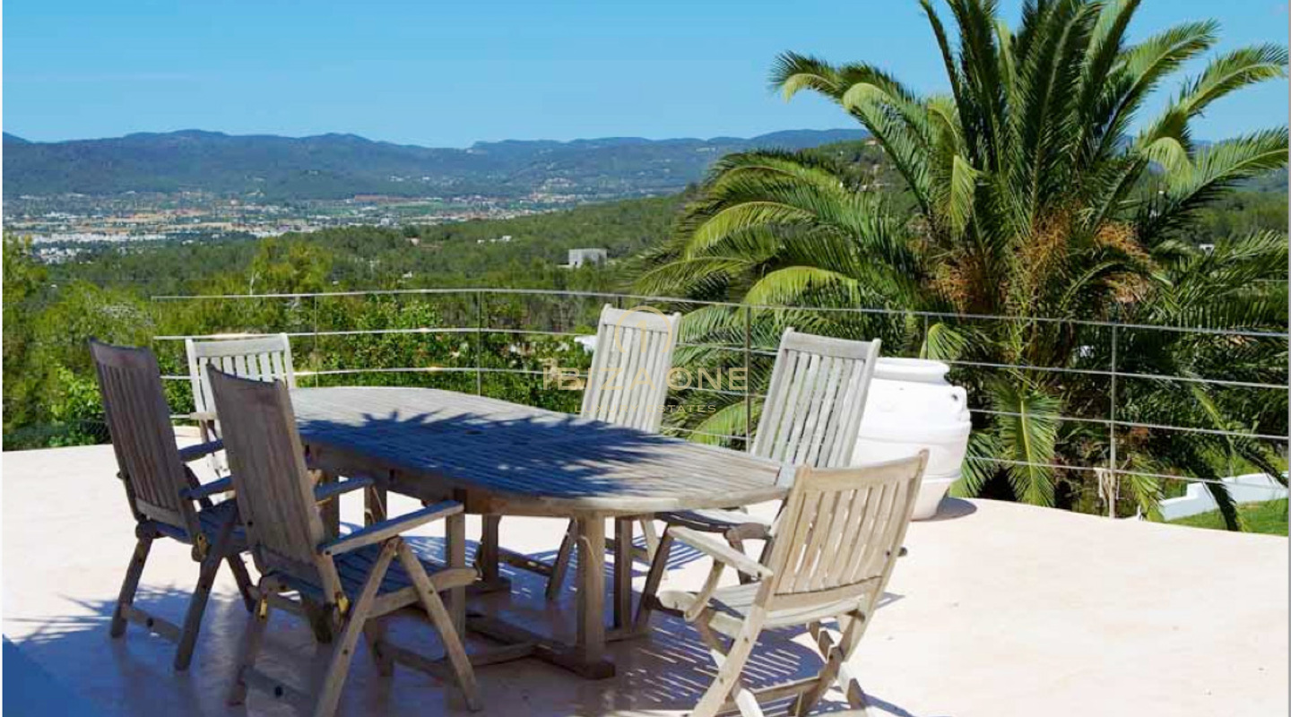 Luxuriöse und beeindruckende Villa mit Panoramablick zu verkaufen, Ibiza - Luxuriöse und beeindruckende Villa mit Panoramablick zu vermieten, Ibiza