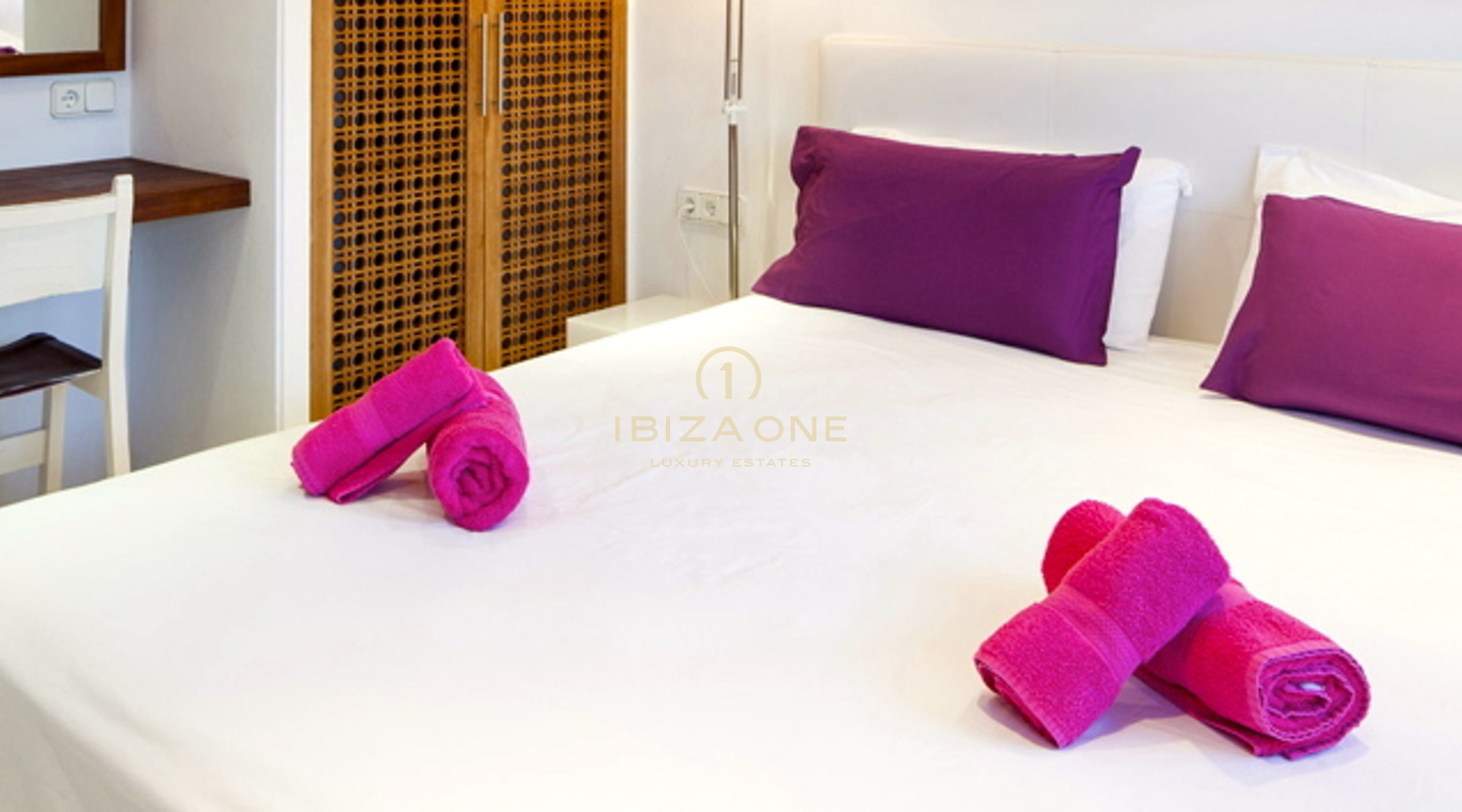 Luxuriöse und beeindruckende Villa mit Panoramablick zu verkaufen, Ibiza - Luxuriöse und beeindruckende Villa mit Panoramablick zu vermieten, Ibiza