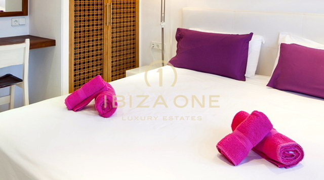 Luxuriöse und beeindruckende Villa mit Panoramablick zu verkaufen, Ibiza - Luxuriöse und beeindruckende Villa mit Panoramablick zu vermieten, Ibiza