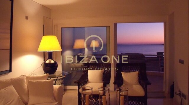 Luxuriöses Apartment in erster Meereslinie zu verkaufen, Ibiza - Luxuriöses Apartment in erster Meereslinie zu vermieten, Ibiza
