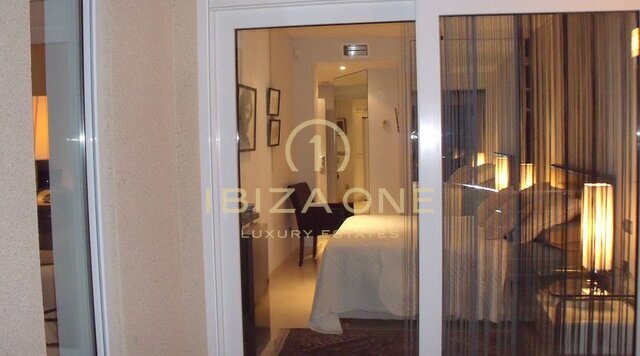 Luxuriöses Apartment in erster Meereslinie zu verkaufen, Ibiza - Luxuriöses Apartment in erster Meereslinie zu vermieten, Ibiza