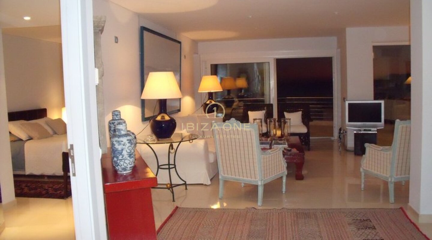 Apartamento de lujo en primera línea de mar en venta, Ibiza - Apartamento de lujo en primera línea de mar en alquiler, Ibiza
