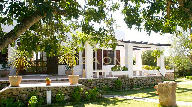 Finca de luxe avec beau et immense jardin à vendre, Ibiza - Finca de luxe avec beau et immense jardin à louer, Ibiza