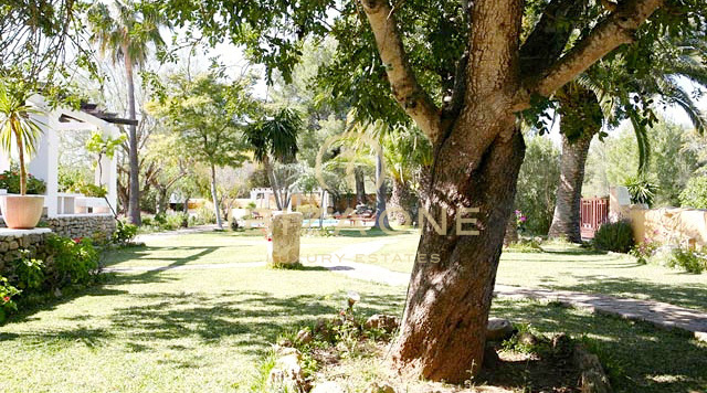 Finca de lujo con un hermoso y enorme jardín en venta, Ibiza - Finca de lujo con un hermoso y enorme jardín en alquiler, Ibiza