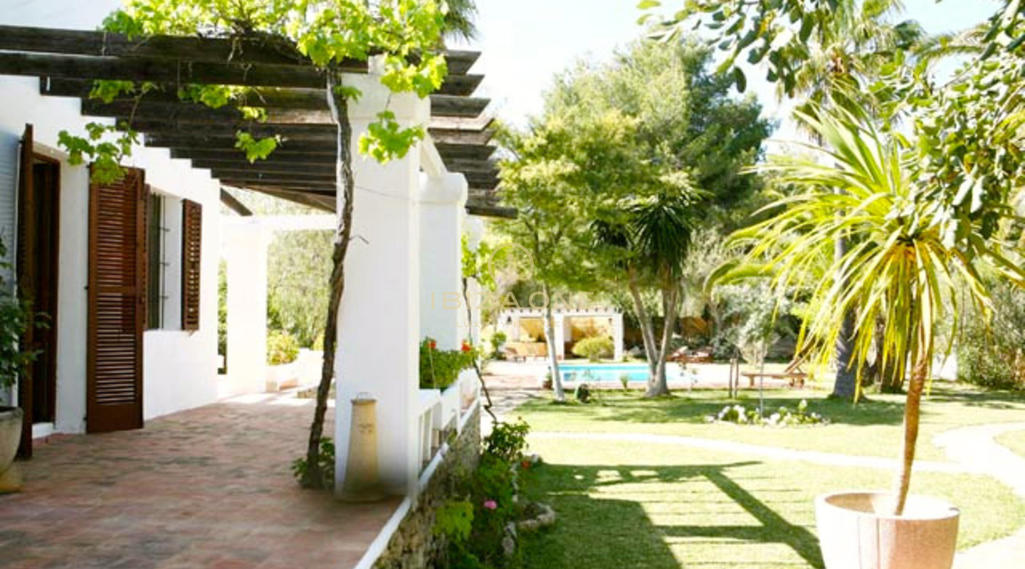 Luxe finca met prachtige en grote tuin te koop, Ibiza - Luxe finca met prachtige en grote tuin te huur, Ibiza