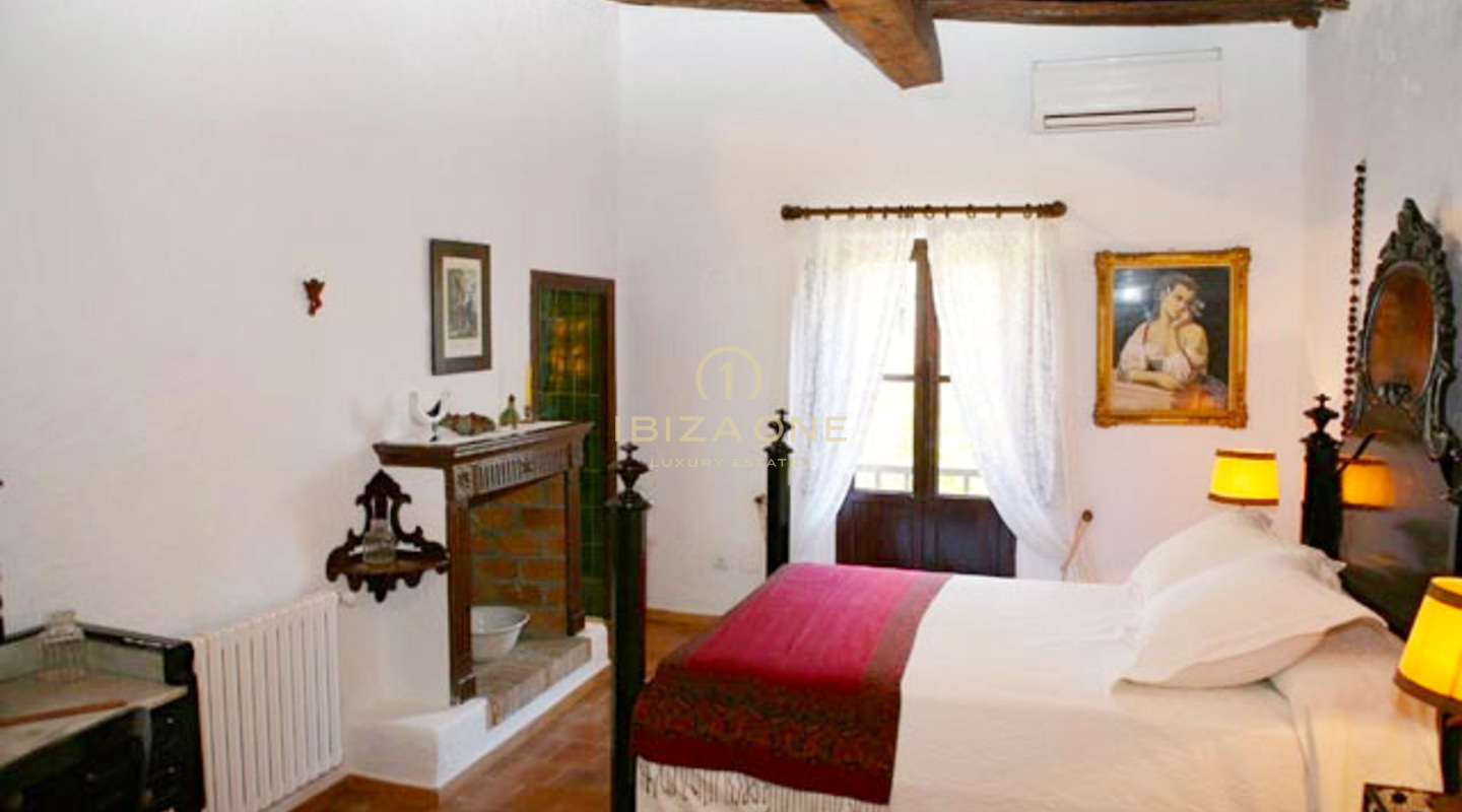 Finca de lujo con un hermoso y enorme jardín en venta, Ibiza - Finca de lujo con un hermoso y enorme jardín en alquiler, Ibiza