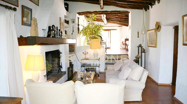 Luxusfinca mit wunderschönem und riesigem Garten zu verkaufen, Ibiza - Luxusfinca mit wunderschönem und riesigem Garten zu vermieten, Ibiza