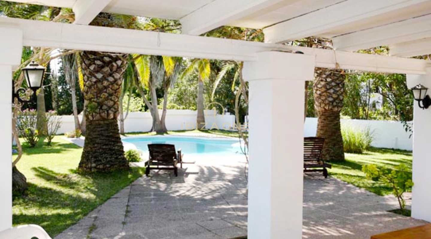 Finca di lusso con splendido e ampio giardino in vendita, Ibiza - Finca di lusso con splendido e ampio giardino in affitto, Ibiza