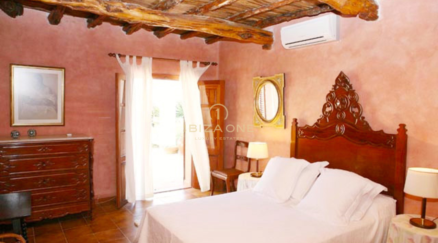 Finca de lujo con un hermoso y enorme jardín en venta, Ibiza - Finca de lujo con un hermoso y enorme jardín en alquiler, Ibiza