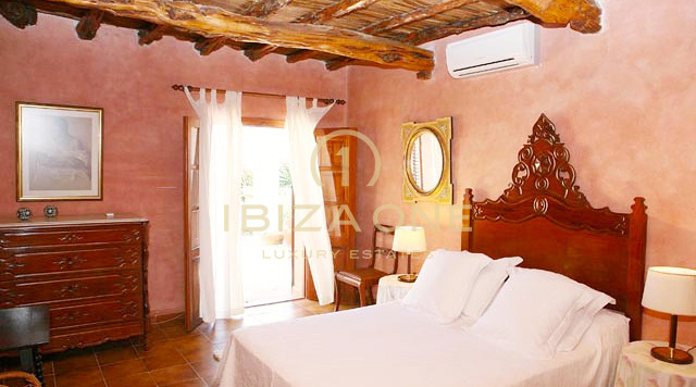 Finca de luxe avec beau et immense jardin à vendre, Ibiza - Finca de luxe avec beau et immense jardin à louer, Ibiza