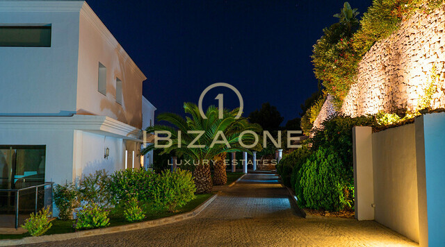 Can Rimbau : Wunderschöne Luxus-Villa in Ibiza mit schöner Aussicht nach Ibiza und das Meer zu vermieten, Ibiza