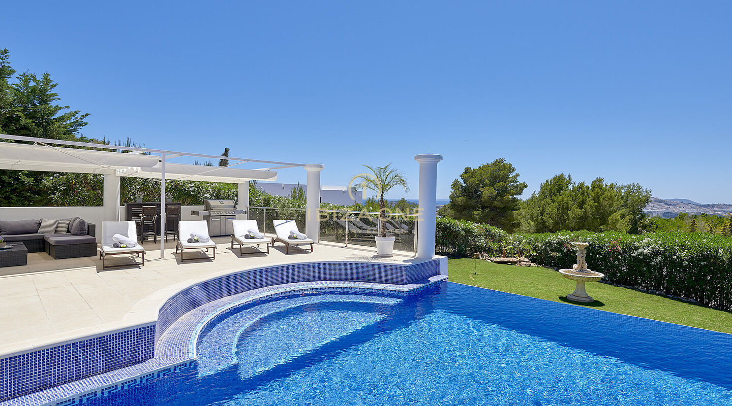 Can Rimbau: Bellissima villa di lusso a Ibiza con splendida vista su Ibiza e sul mare in affitto, Ibiza