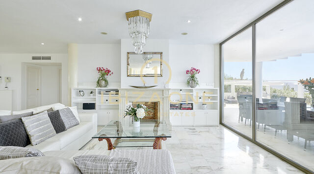 Can Rimbau : Wunderschöne Luxus-Villa in Ibiza mit schöner Aussicht nach Ibiza und das Meer zu vermieten, Ibiza