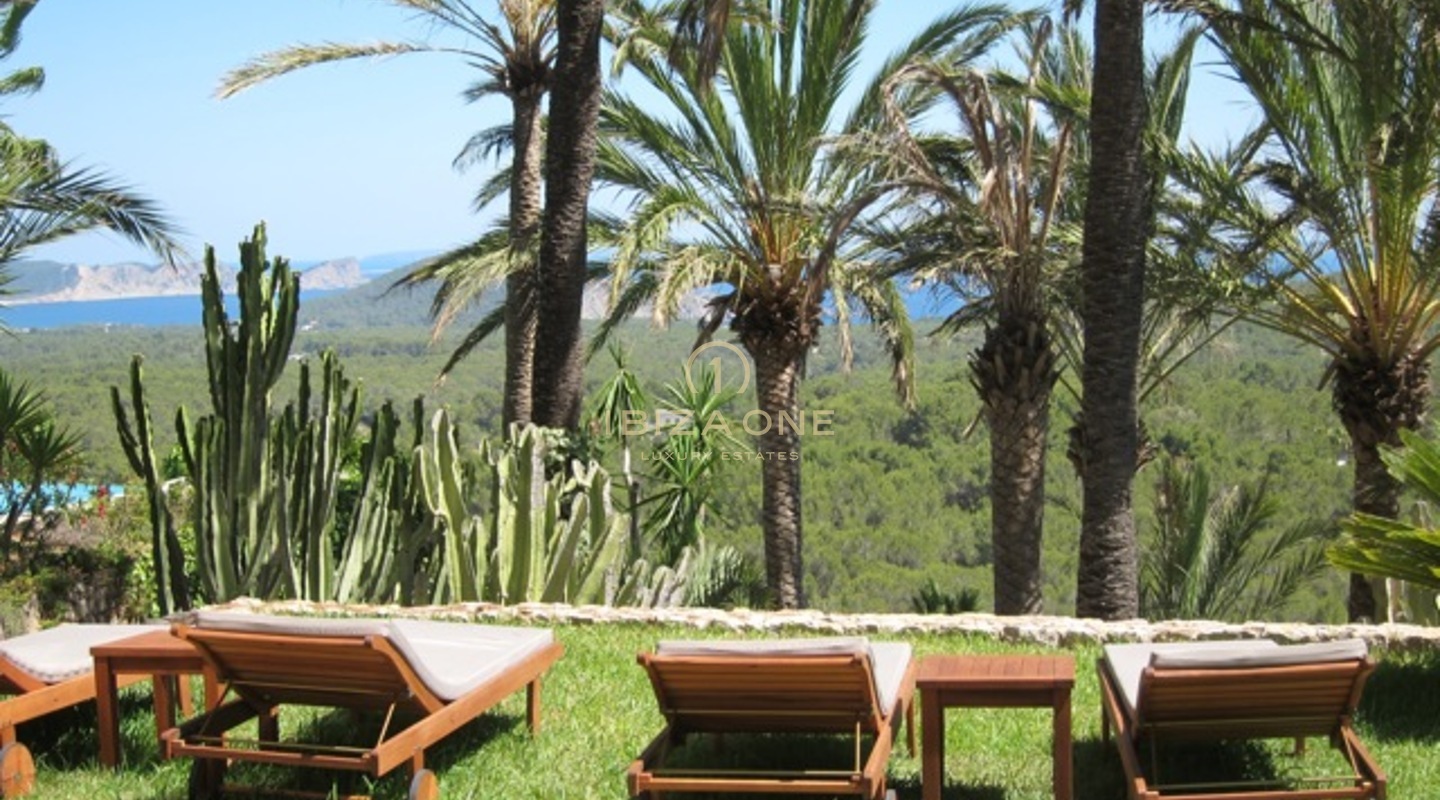 Villa de luxe en bord de mer à louer, Ibiza - Villa de luxe en bord de mer à vendre, Ibiza