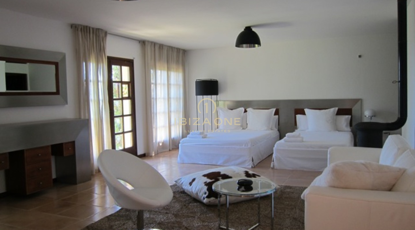 Villa de luxe en bord de mer à louer, Ibiza - Villa de luxe en bord de mer à vendre, Ibiza