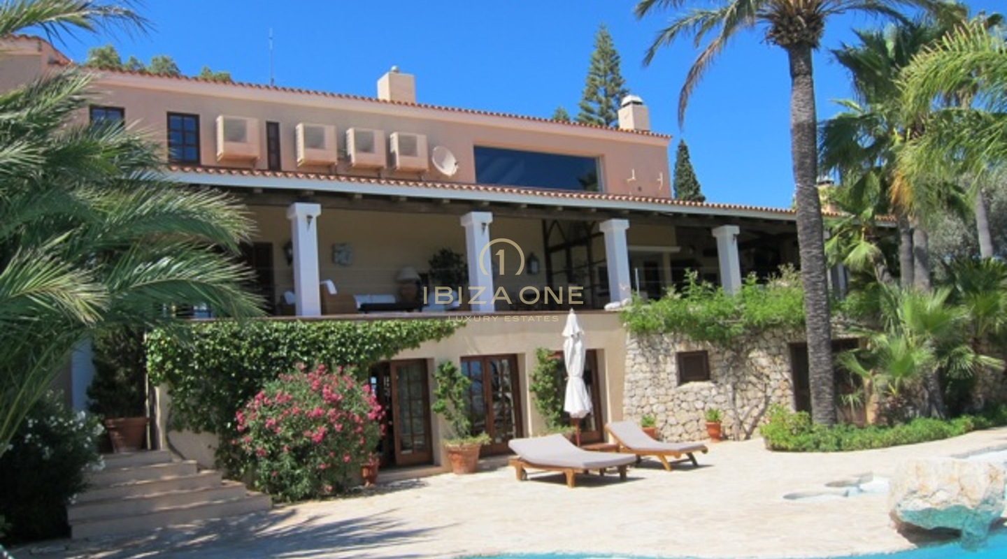 Villa de luxe en bord de mer à louer, Ibiza - Villa de luxe en bord de mer à vendre, Ibiza