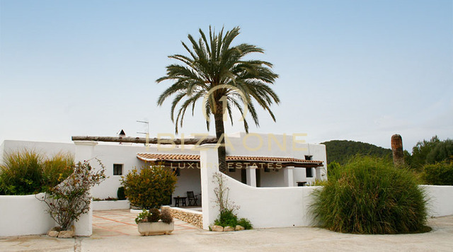 Finca de lujo y encanto en una hermosa ubicación idílica en venta, Ibiza - Finca de lujo y encanto en una hermosa ubicación idílica en alquiler, Ibiza