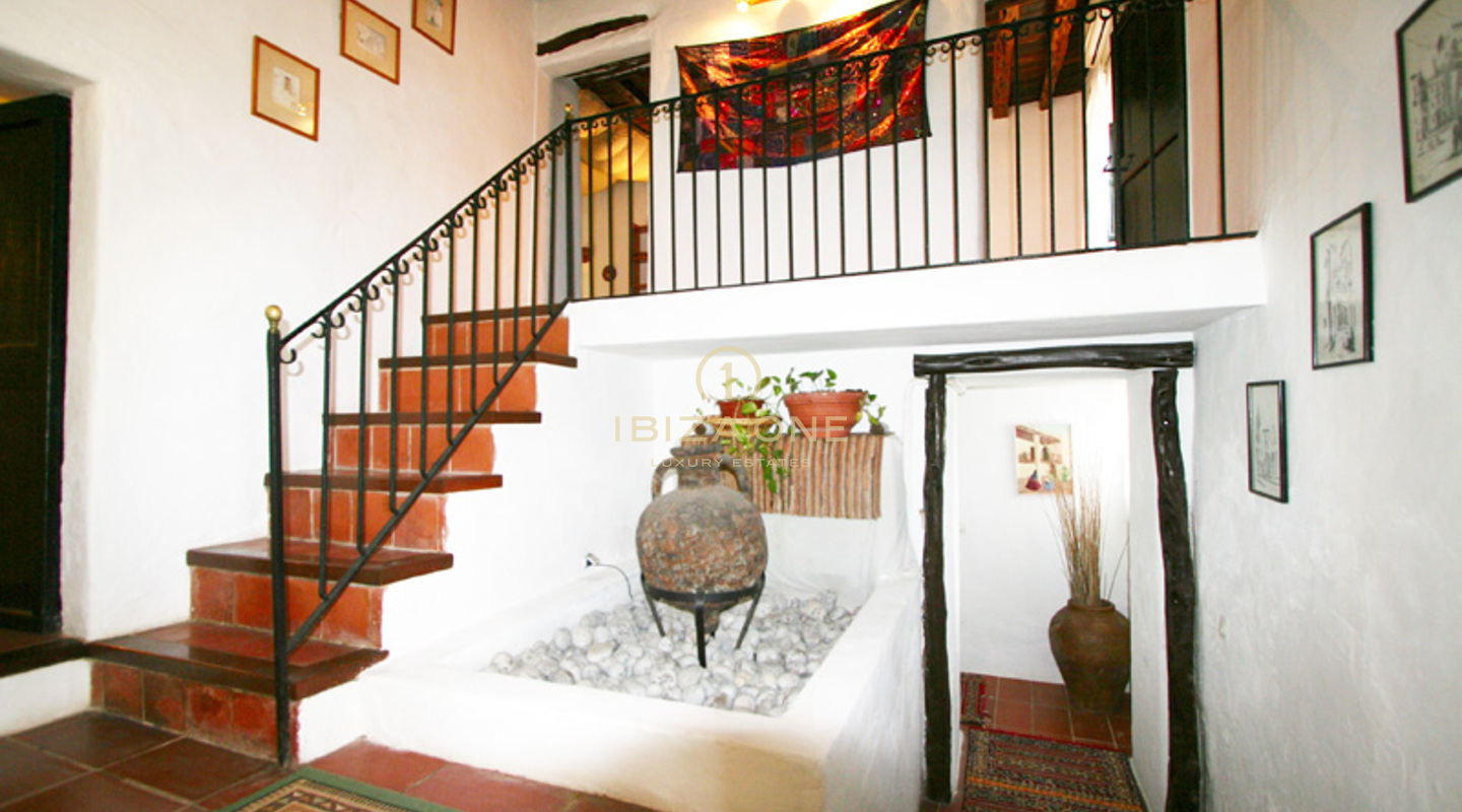 Luxury and Charming finca in a beautiful idyllic location for sale, Ibiza - Luxury and Charming finca in a beautiful idyllic location for rent, Ibiza