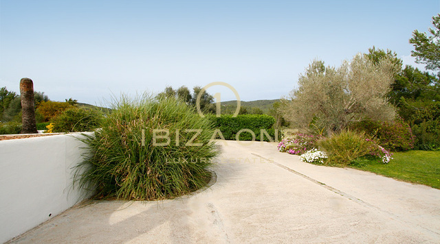 Finca di lusso e affascinante in una splendida posizione idilliaca in vendita, Ibiza - Finca di lusso e affascinante in una splendida posizione idilliaca in affitto, Ibiza