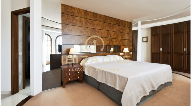 Stately 11 room luxury mansion with stunning view to Ibiza and the sea for sale - luxury villa for rent, Ibiza