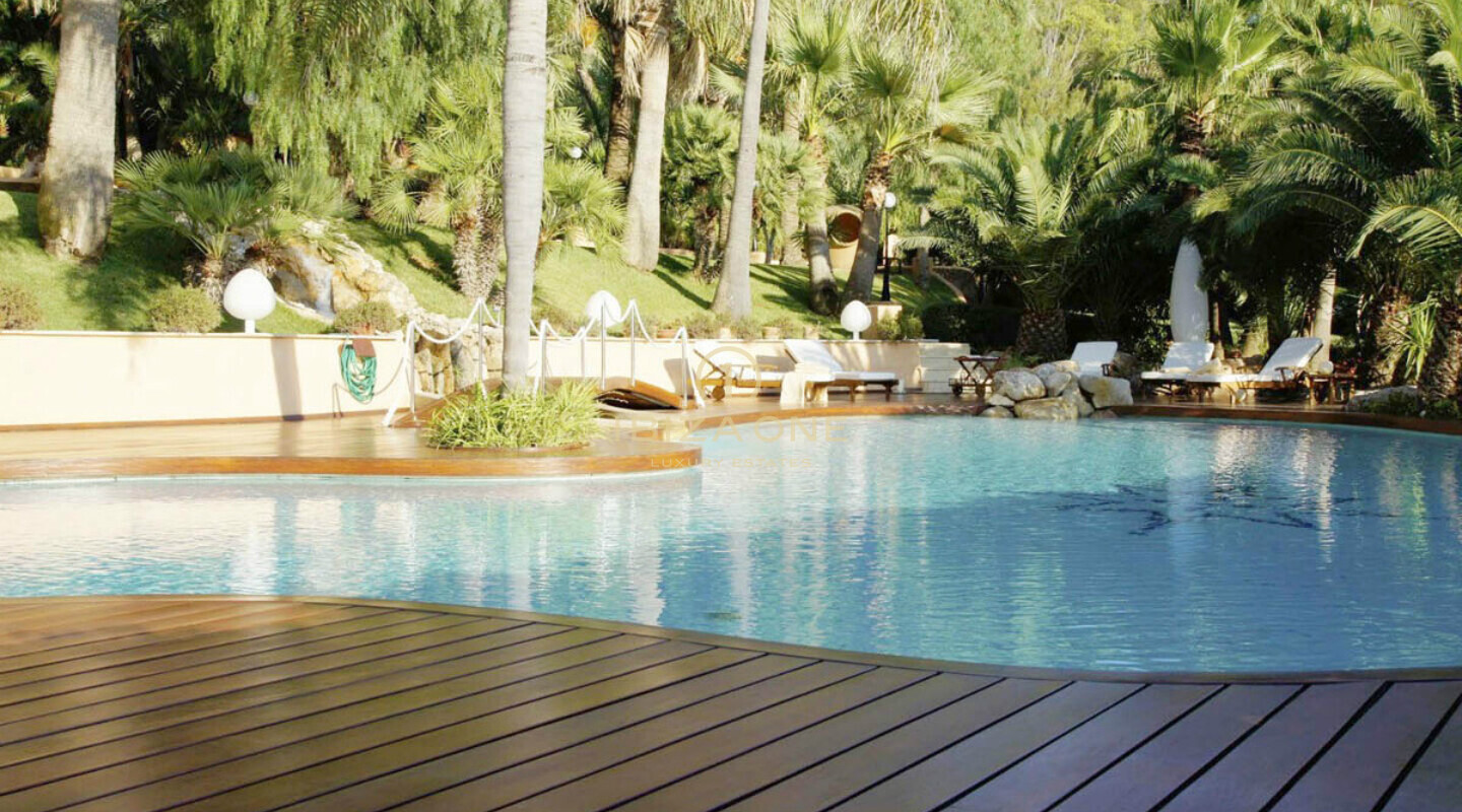 Stately 11 room luxury mansion with stunning view to Ibiza and the sea for sale - luxury villa for rent, Ibiza