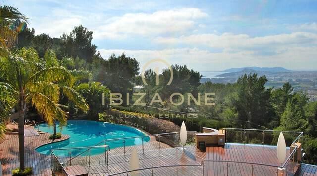Majestuosa mansión de lujo de 11 habitaciones con impresionantes vistas a Ibiza y al mar en venta - villa de lujo en alquiler, Ibiza