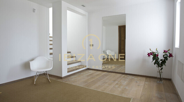 Luxe en ruime moderne villa in Cala Tarida te koop, Ibiza - Luxe en ruime moderne villa in Cala Tarida te huur, Ibiza