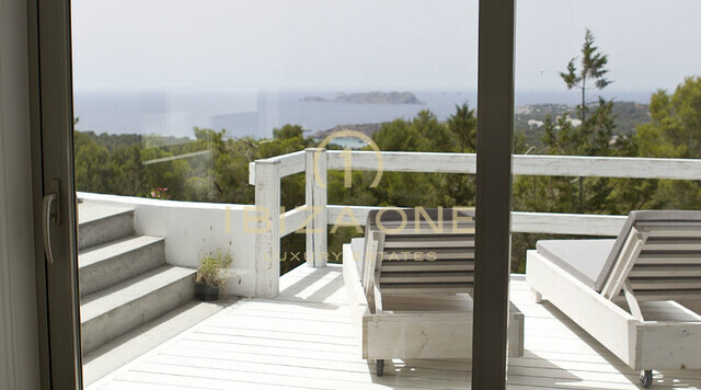 Luxe en ruime moderne villa in Cala Tarida te koop, Ibiza - Luxe en ruime moderne villa in Cala Tarida te huur, Ibiza