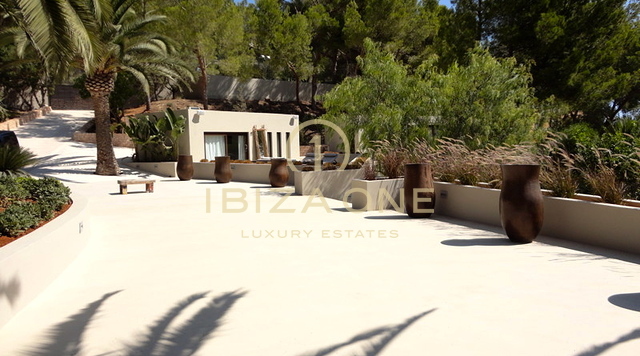 Luxuriöse und moderne Neubauvilla in toller Lage zu verkaufen, Ibiza - Luxuriöse und moderne Neubauvilla in toller Lage zu vermieten, Ibiza
