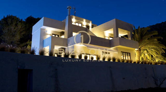 Villa de lujo y moderna de nueva construcción en una excelente ubicación en venta, Ibiza - Villa de lujo y moderna de nueva construcción en una excelente ubicación en alquiler, Ibiza