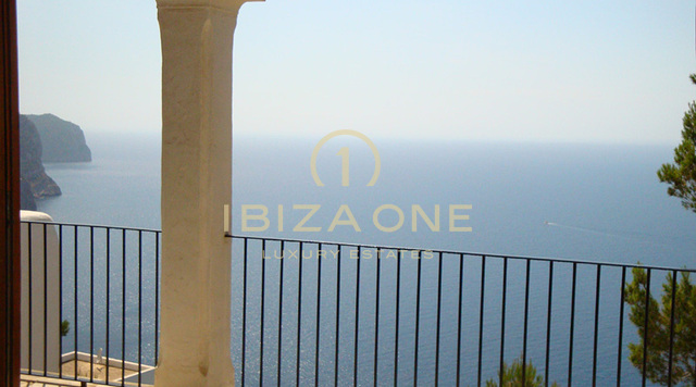 Lussuosa e imponente villa in prima linea con magnifica vista panoramica in vendita, Ibiza - Lussuosa e imponente villa in prima linea con magnifica vista panoramica in affitto, Ibiza