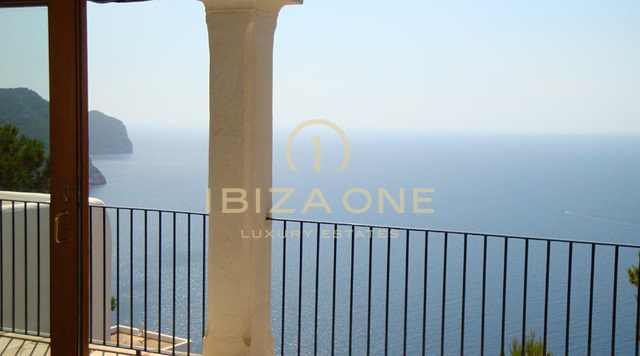Lussuosa e imponente villa in prima linea con magnifica vista panoramica in vendita, Ibiza - Lussuosa e imponente villa in prima linea con magnifica vista panoramica in affitto, Ibiza