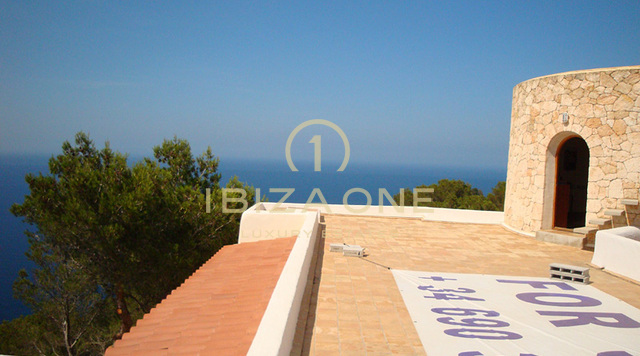 Lussuosa e imponente villa in prima linea con magnifica vista panoramica in vendita, Ibiza - Lussuosa e imponente villa in prima linea con magnifica vista panoramica in affitto, Ibiza