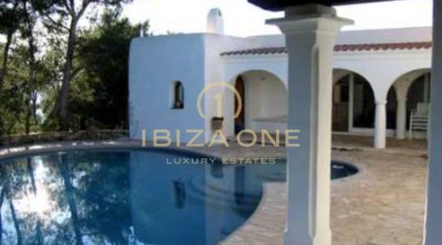 Impressionnante villa de luxe en première ligne avec magnifique vue panoramique à vendre, Ibiza - Impressionnante villa de luxe en première ligne avec magnifique vue panoramique à louer, Ibiza