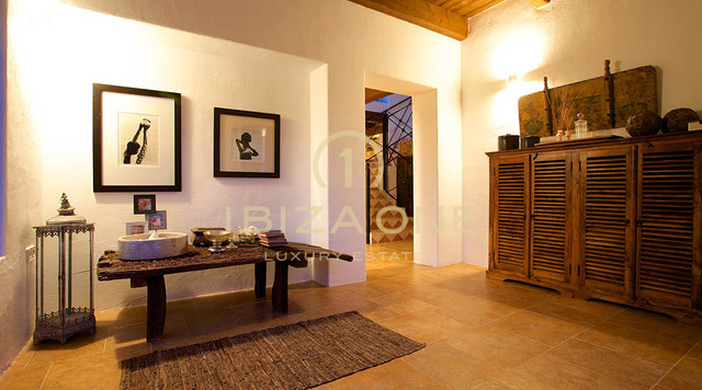 Finca señorial de lujo con gran parcela - cerca de Ibiza y Santa Eulalia en venta, Ibiza - Finca señorial de lujo con gran parcela - cerca de Ibiza y Santa Eulalia en alquiler, Ibiza