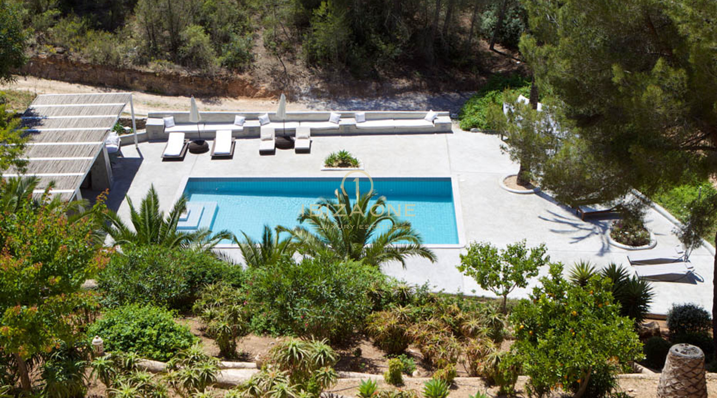 Luxe en statige finca met enorm perceel - dichtbij Ibiza en Santa Eulalia te koop, Ibiza - Luxe en statige finca met enorm perceel - dichtbij Ibiza en Santa Eulalia te huur, Ibiza